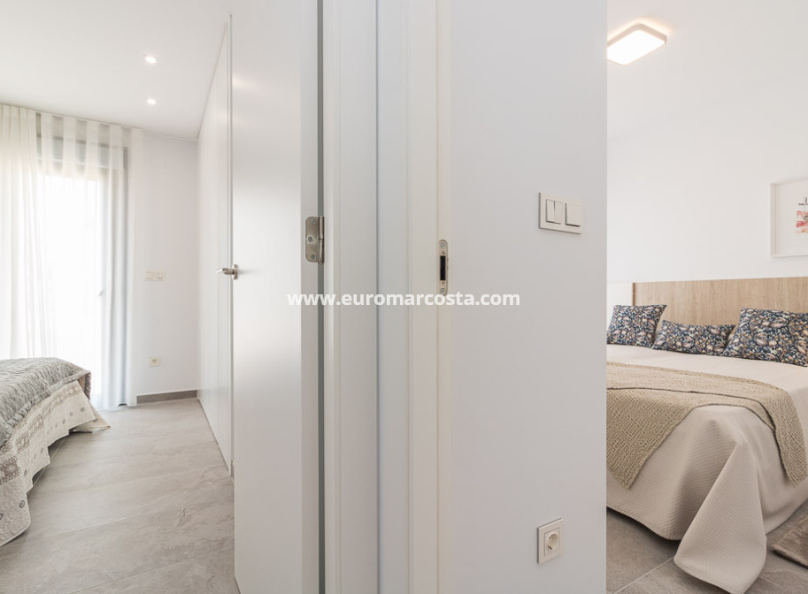 Nueva construcción  - low-bungalow - Torrevieja - TORREVIEJA
