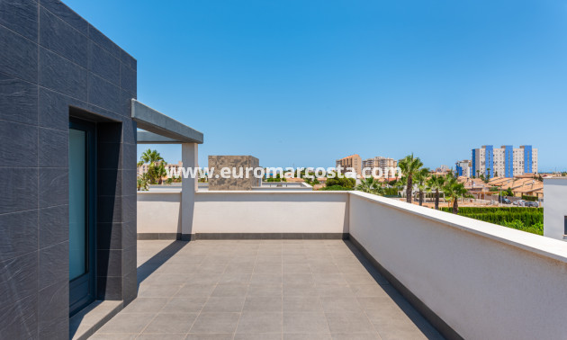 Nueva construcción  - detached - Playa Paraiso