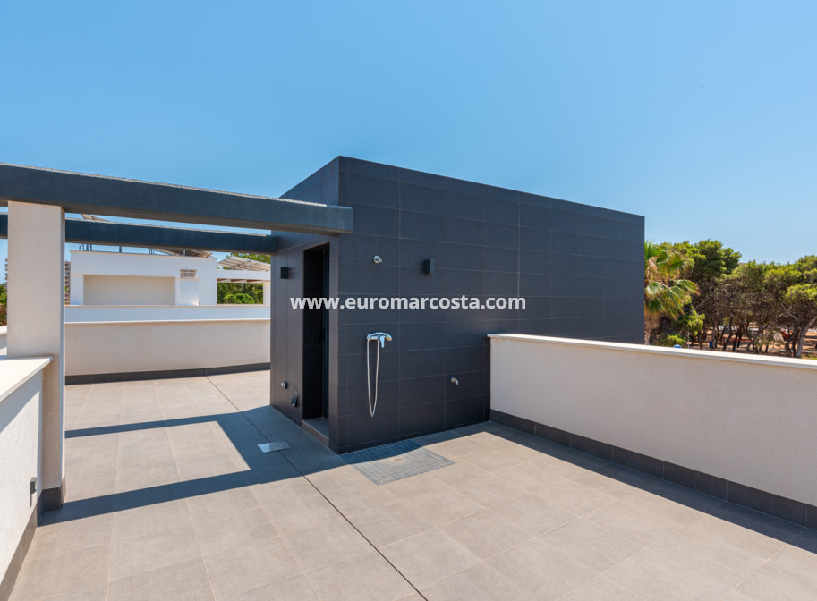 Nueva construcción  - detached - Playa Paraiso