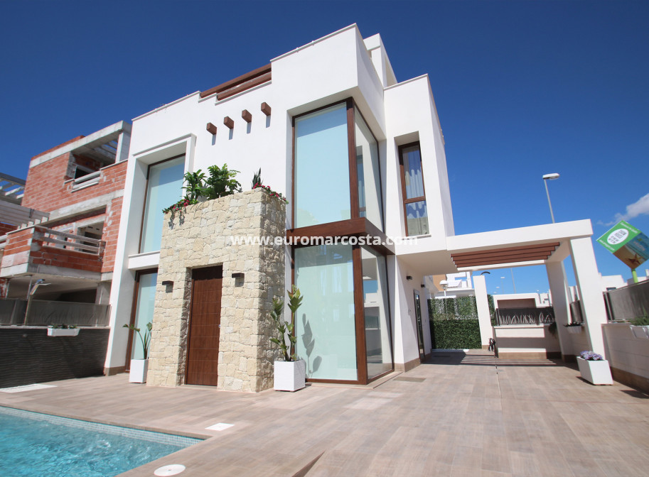 Nueva construcción  - detached - Playa Paraiso