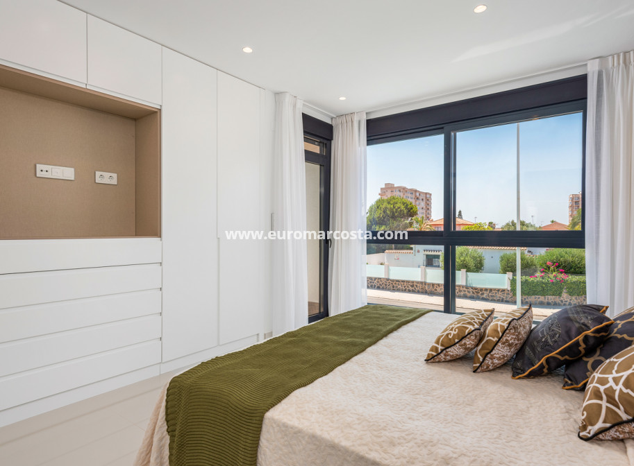 Nueva construcción  - detached - Playa Paraiso