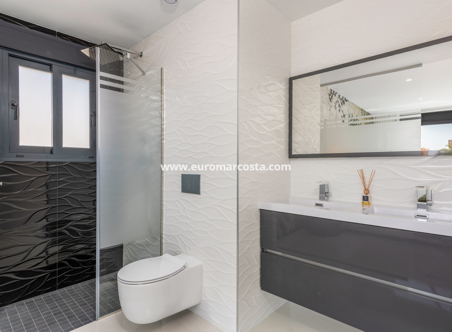 Nueva construcción  - detached - Playa Paraiso