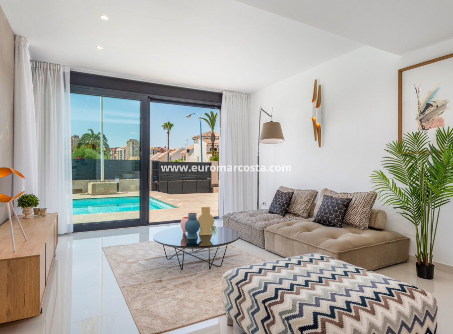 Nueva construcción  - detached - Playa Paraiso