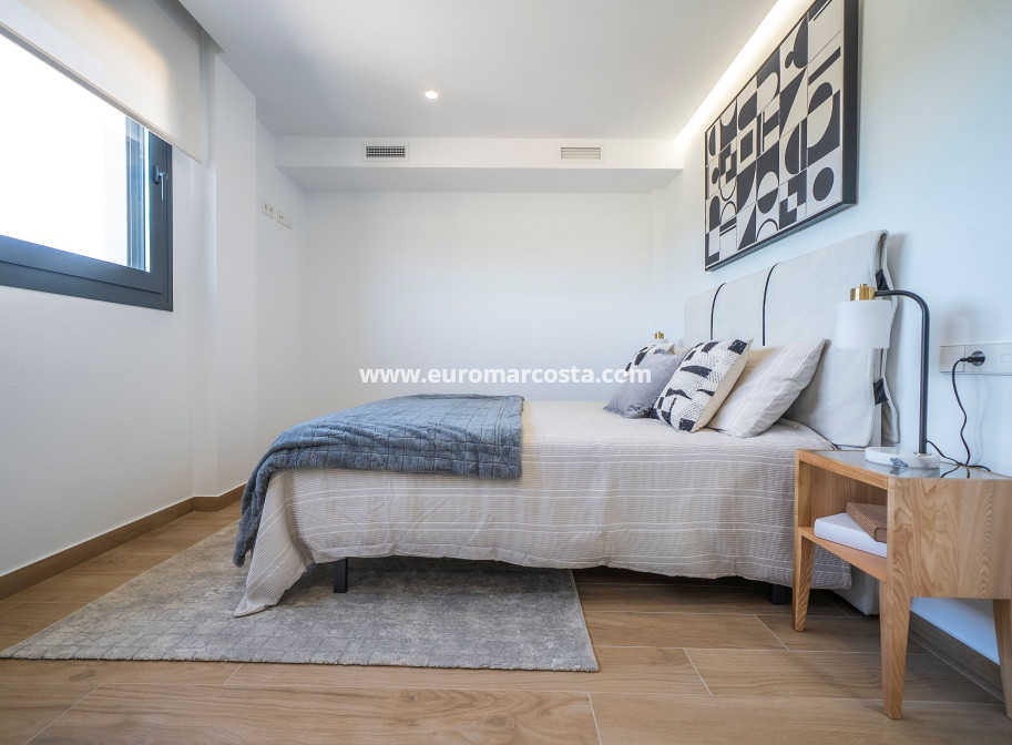 New Build - detached - Algorfa