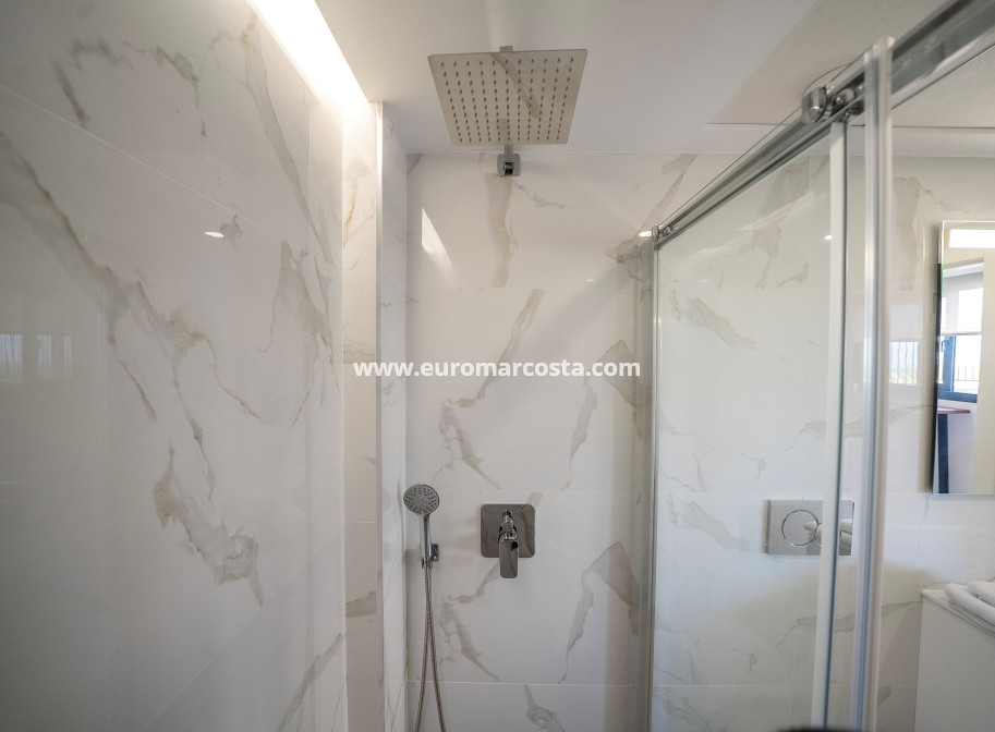 New Build - detached - Algorfa