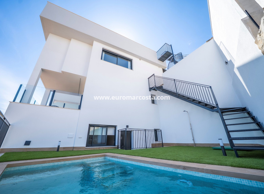 New Build - detached - Algorfa