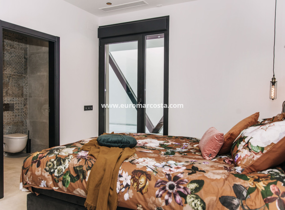 New Build - Villa - Rojales