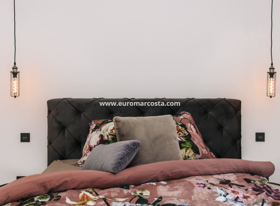 New Build - Villa - Rojales