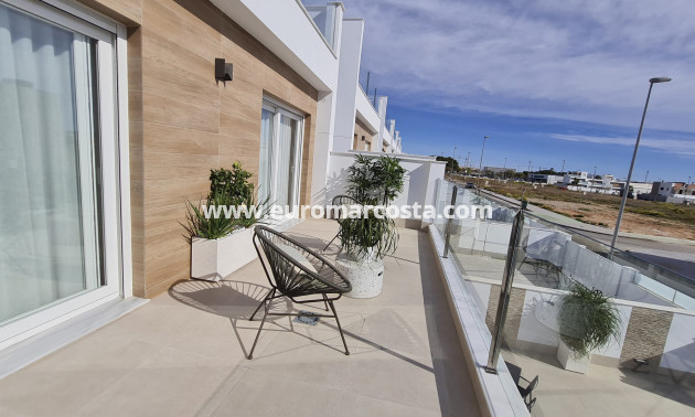 Nueva construcción  - detached - Las Esperanzas
