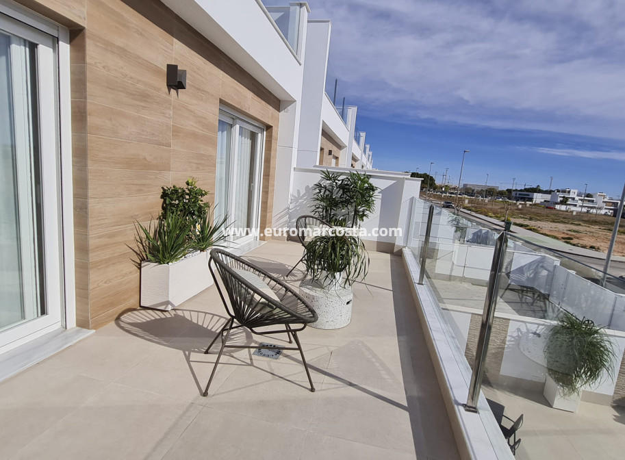 Nueva construcción  - detached - Las Esperanzas