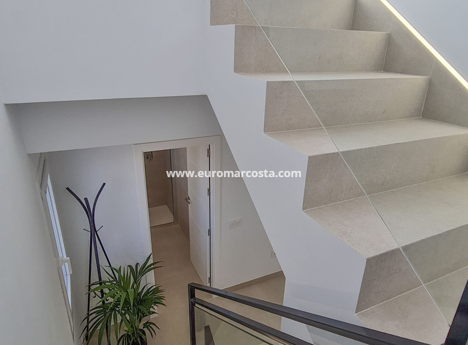 Nueva construcción  - detached - Las Esperanzas