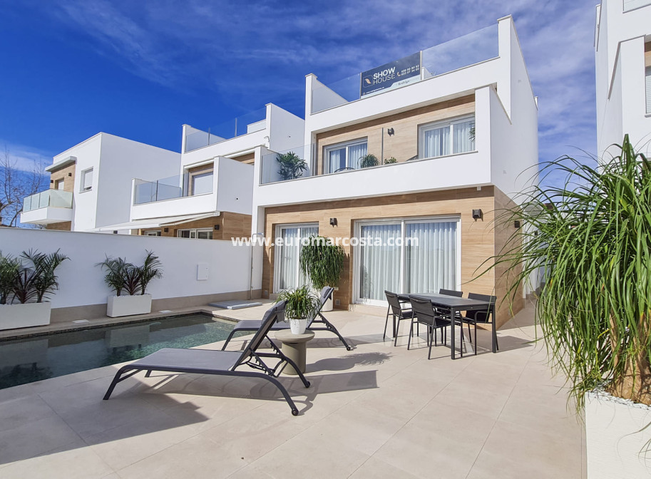 Nueva construcción  - detached - Las Esperanzas