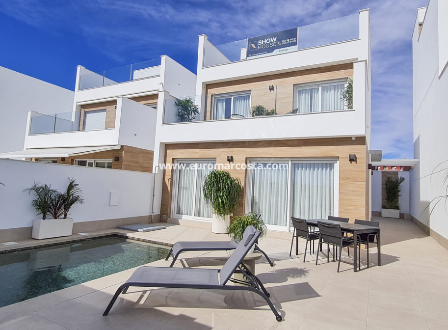 Nueva construcción  - detached - Las Esperanzas