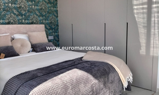 New Build - detached - Pilar de la Horadada