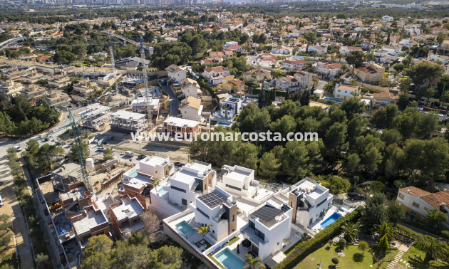 New Build - detached - Coloma