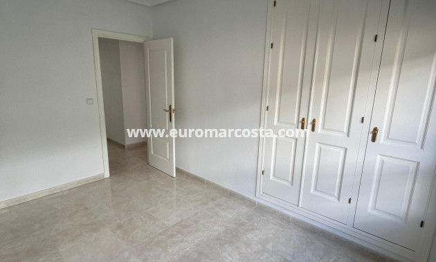 New Build - Apartment / flat - Orihuela Costa