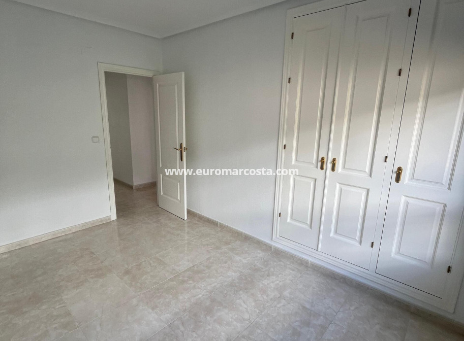 New Build - Apartment / flat - Orihuela Costa