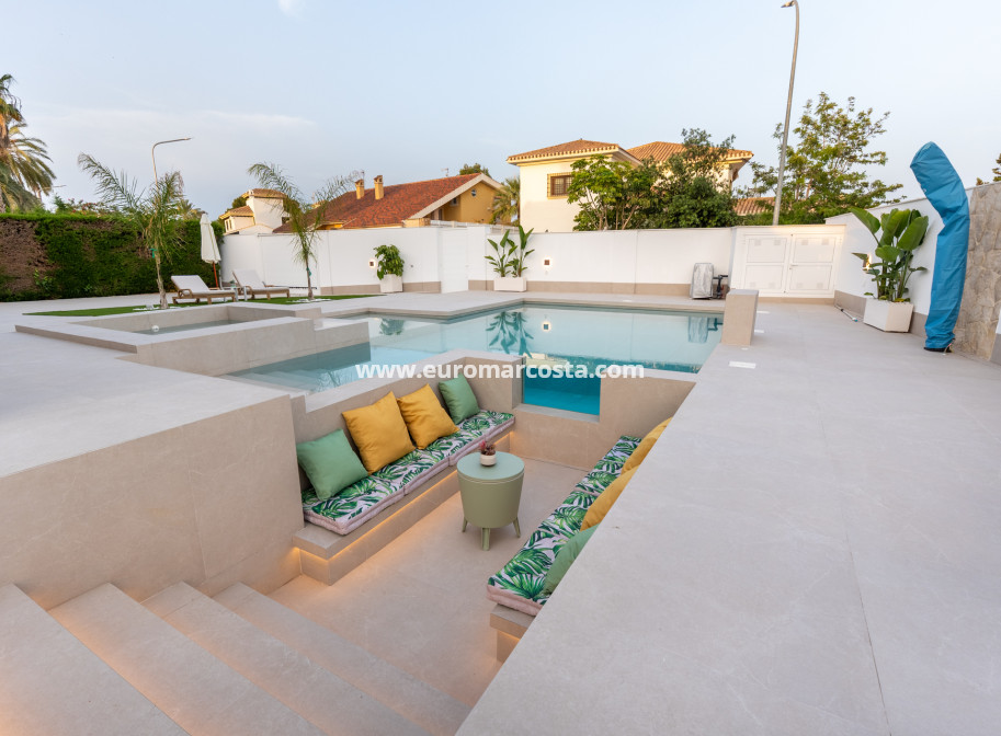 Nueva construcción  - Villa - Orihuela Costa