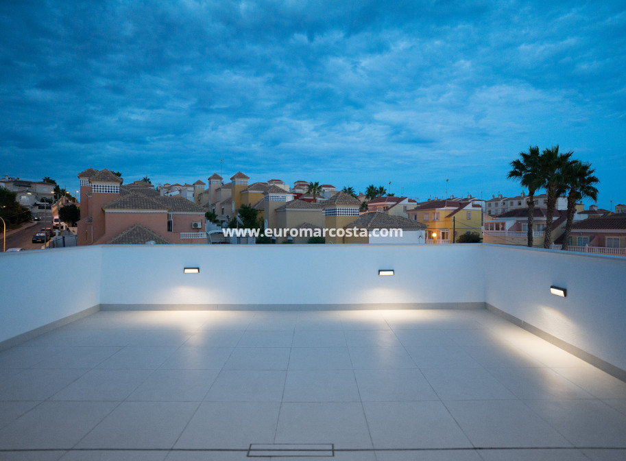 Nueva construcción  - detached - San Miguel de Salinas