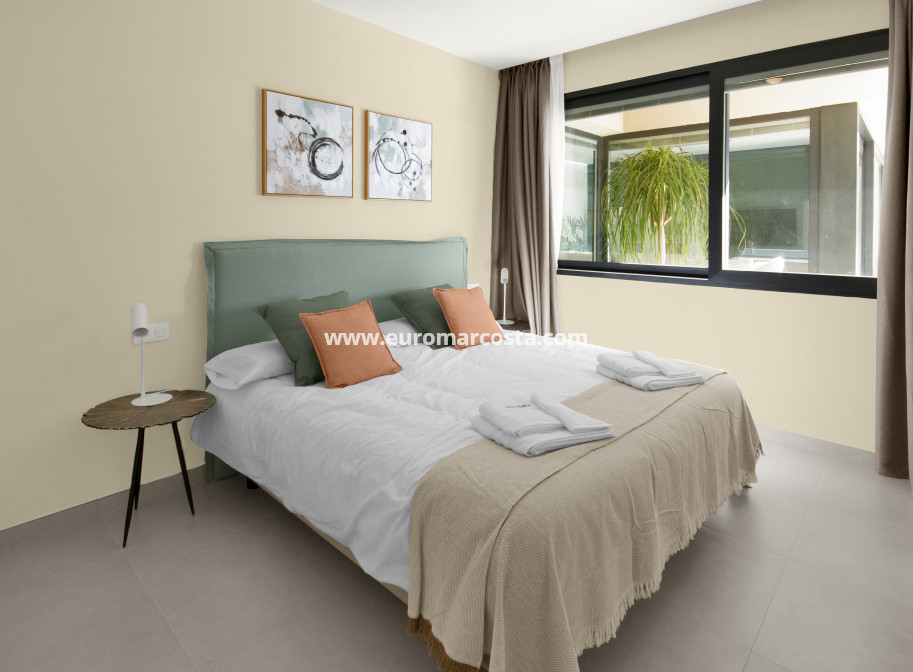 New Build - detached - Baños y Mendigo