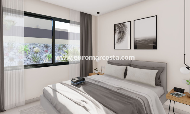 New Build - detached - Baños y Mendigo