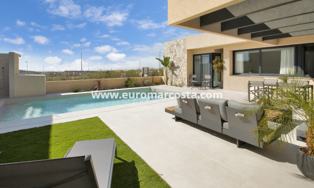 New Build - detached - Baños y Mendigo