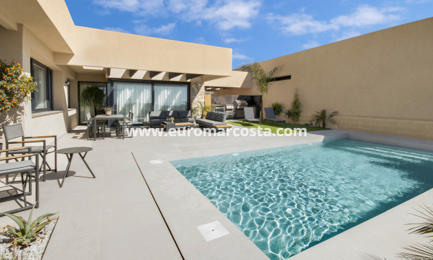 New Build - detached - Baños y Mendigo