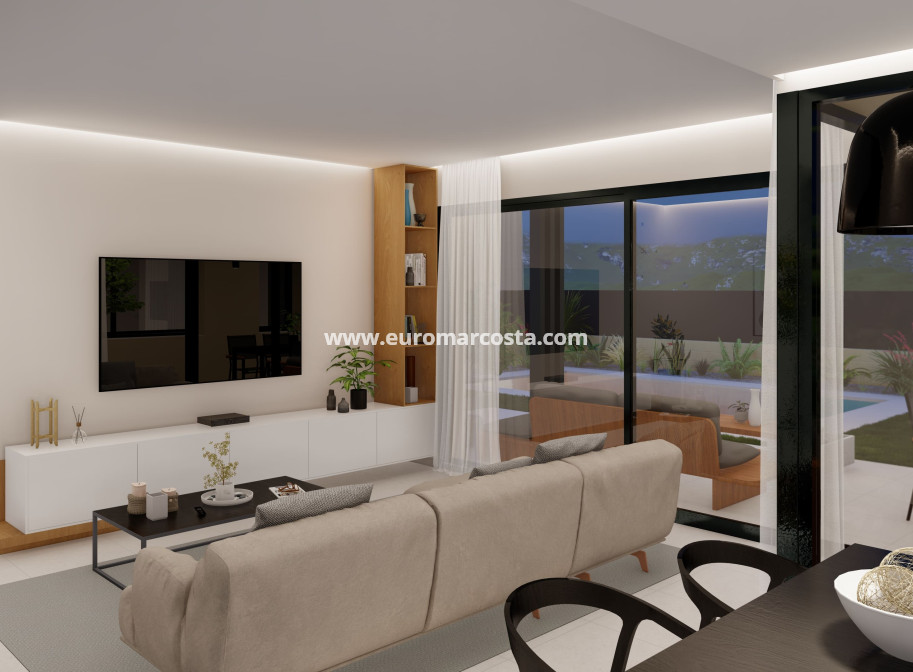 New Build - detached - Baños y Mendigo