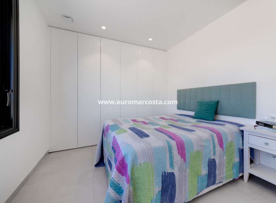 Nueva construcción  - detached - Pilar de la Horadada