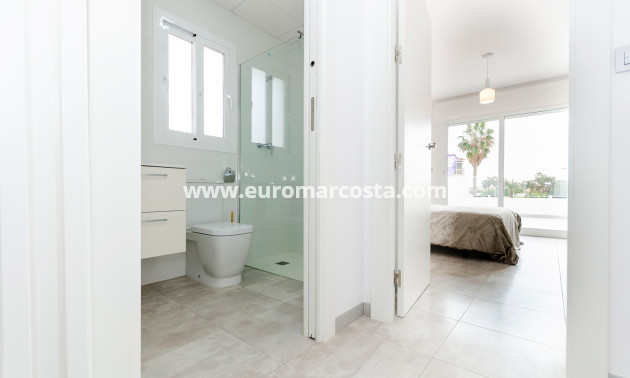 New Build - terraced - Torrevieja - TORREVIEJA