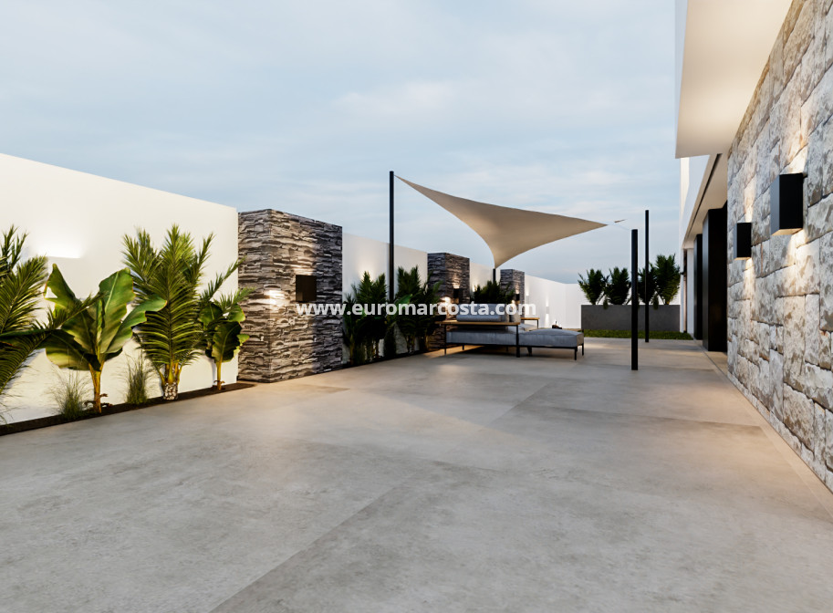 Nueva construcción  - Villa - La Zenia