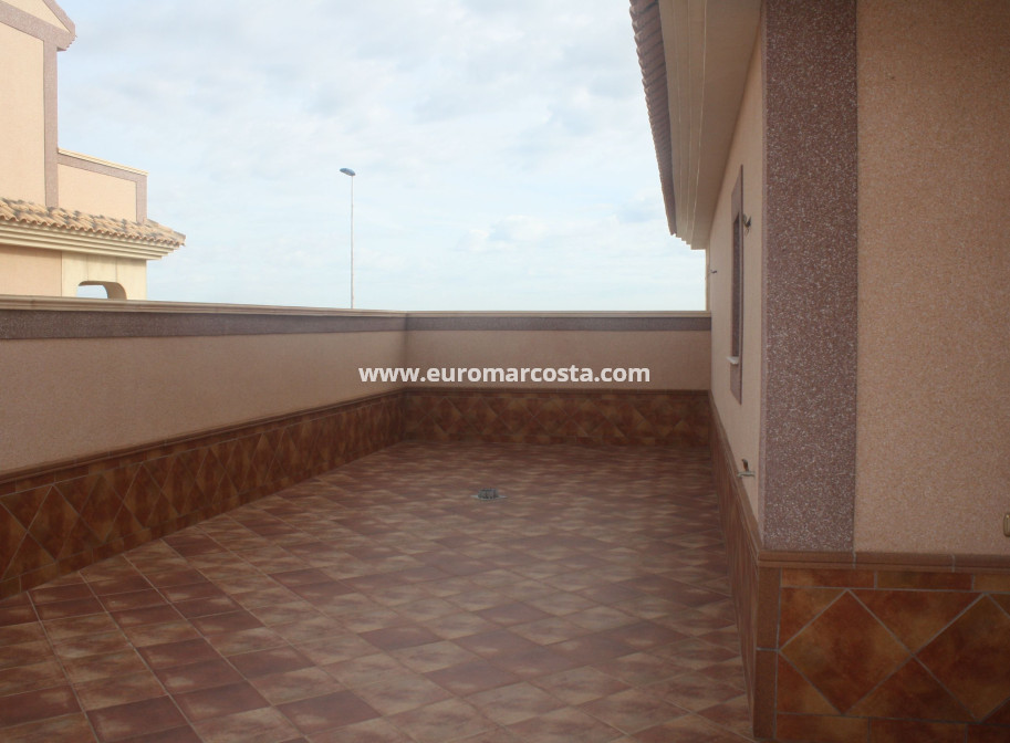 New Build - terraced - Torrevieja - TORREVIEJA