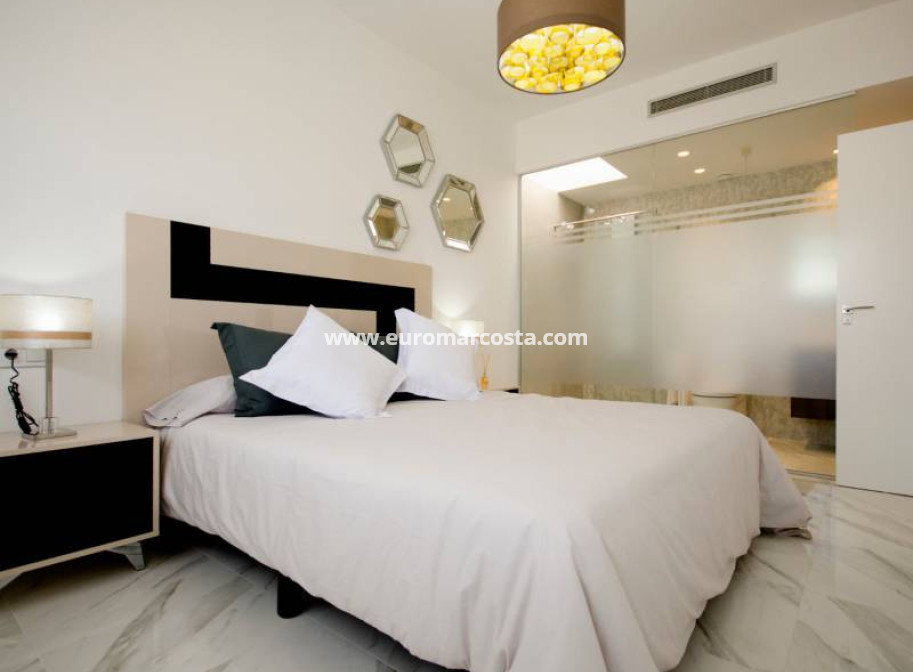 New Build - Villa - Orihuela Costa