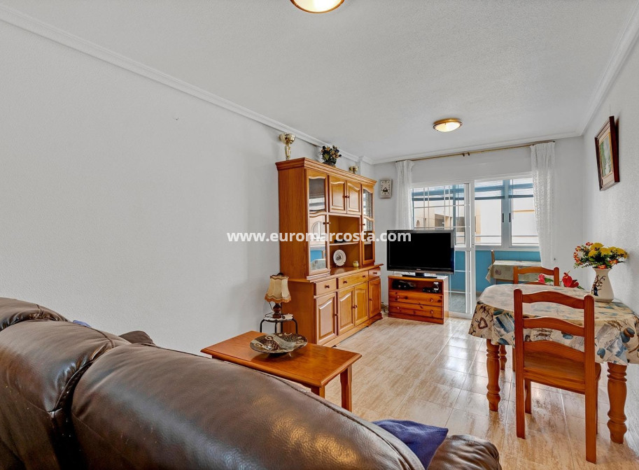 Objekte zum Wiederverkauf - Wohnung - Torrevieja - TORREVIEJA