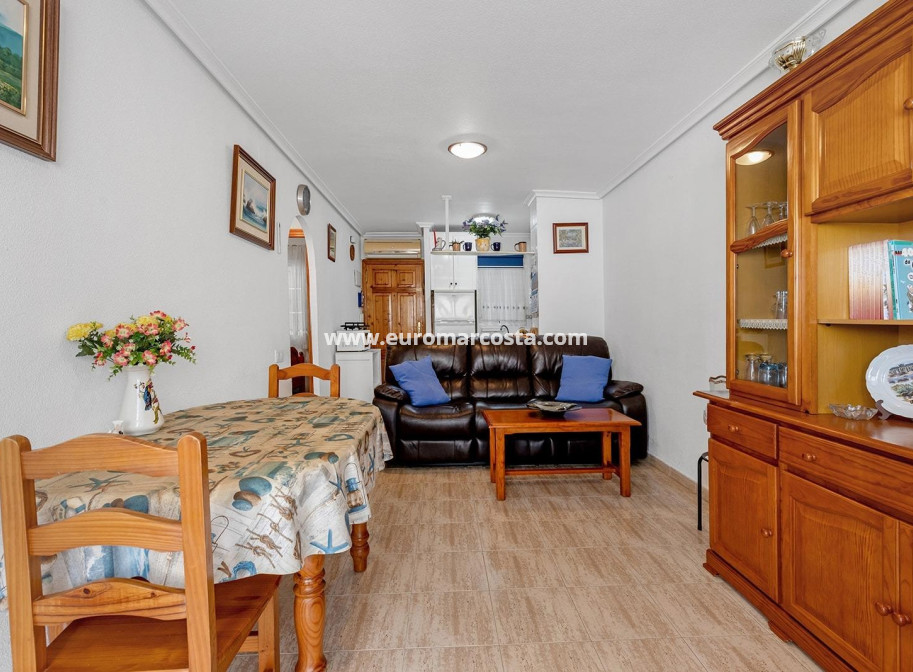 Objekte zum Wiederverkauf - Wohnung - Torrevieja - TORREVIEJA