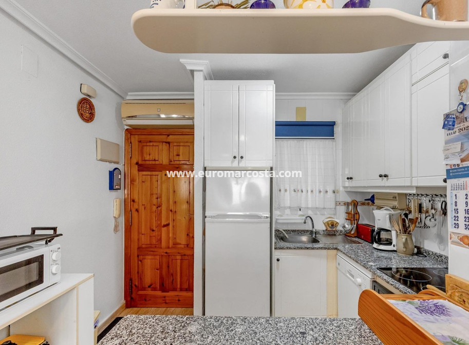 Objekte zum Wiederverkauf - Wohnung - Torrevieja - TORREVIEJA