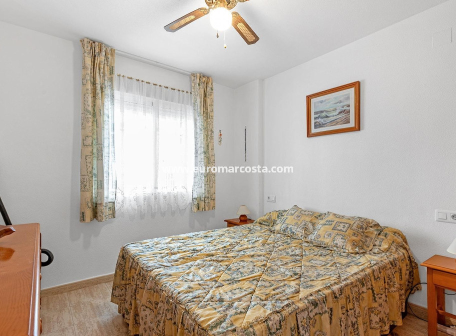 Objekte zum Wiederverkauf - Wohnung - Torrevieja - TORREVIEJA