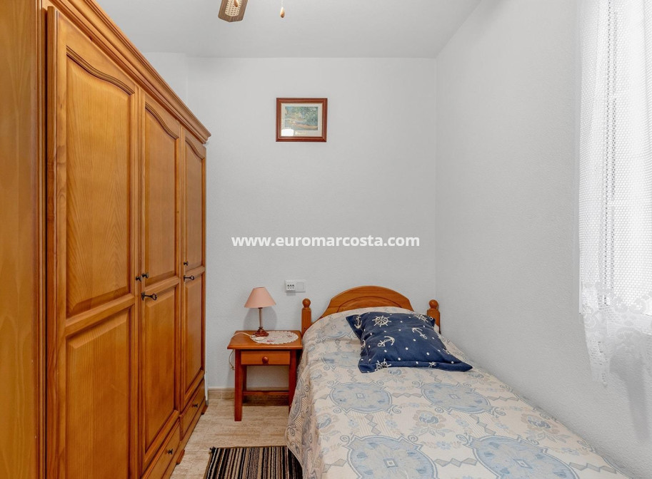 Objekte zum Wiederverkauf - Wohnung - Torrevieja - TORREVIEJA