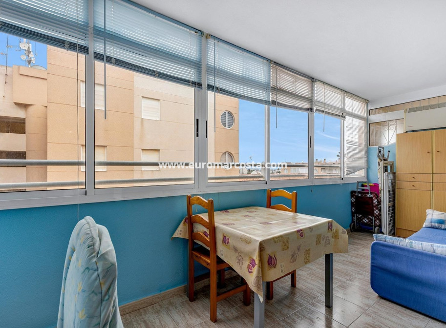 Objekte zum Wiederverkauf - Wohnung - Torrevieja - TORREVIEJA