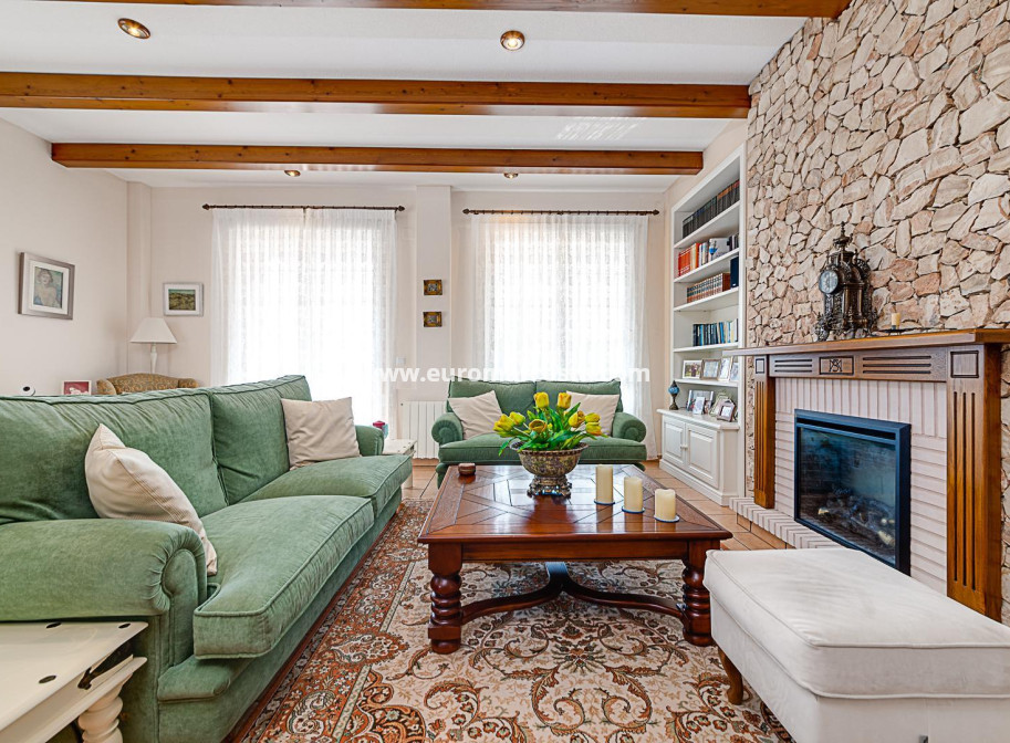 Objekte zum Wiederverkauf - Haus - Torrevieja - TORREVIEJA