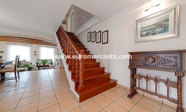 Objekte zum Wiederverkauf - Haus - Torrevieja - TORREVIEJA