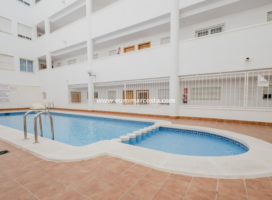 Objekte zum Wiederverkauf - Wohnung - Torrevieja - TORREVIEJA