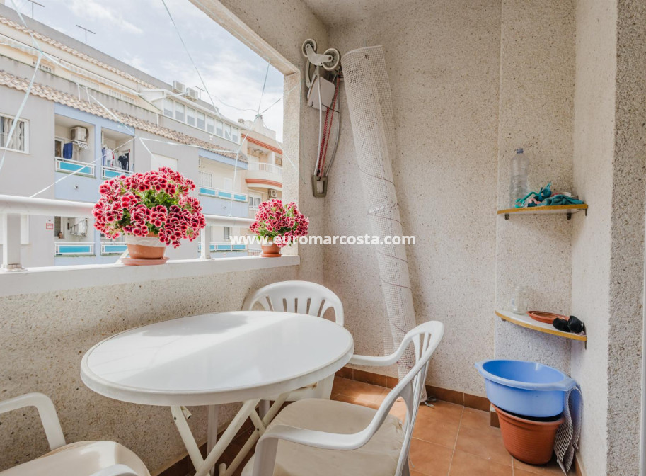 Objekte zum Wiederverkauf - Wohnung - Torrevieja - TORREVIEJA