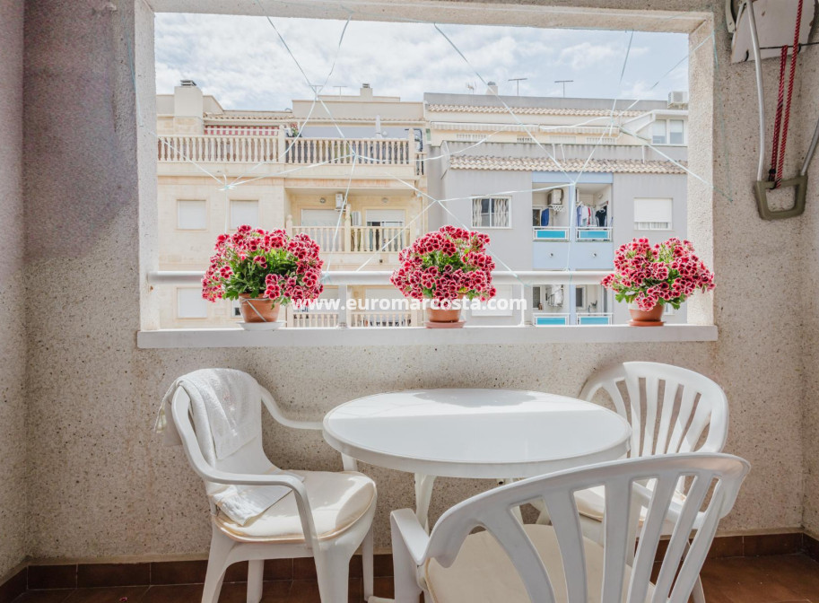 Objekte zum Wiederverkauf - Wohnung - Torrevieja - TORREVIEJA