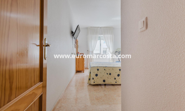 Objekte zum Wiederverkauf - Wohnung - Torrevieja - TORREVIEJA