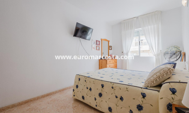 Objekte zum Wiederverkauf - Wohnung - Torrevieja - TORREVIEJA