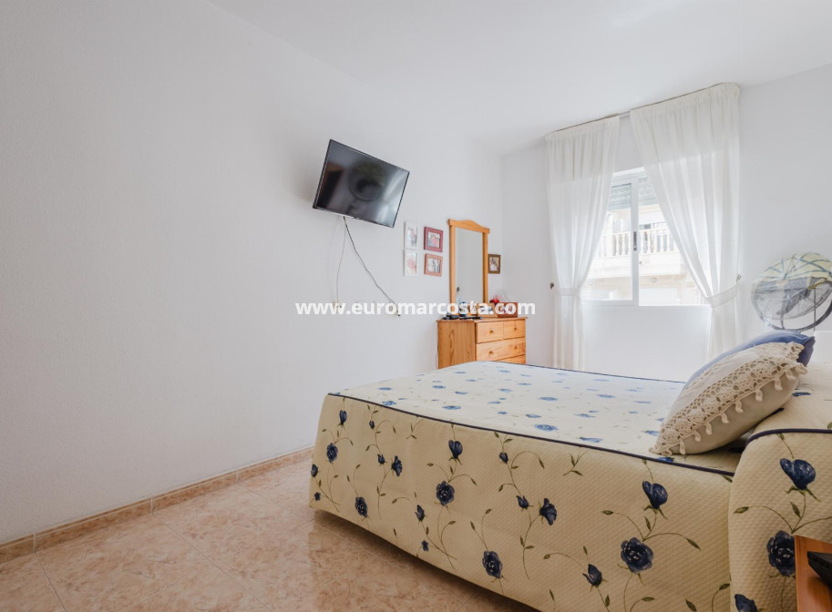 Objekte zum Wiederverkauf - Wohnung - Torrevieja - TORREVIEJA