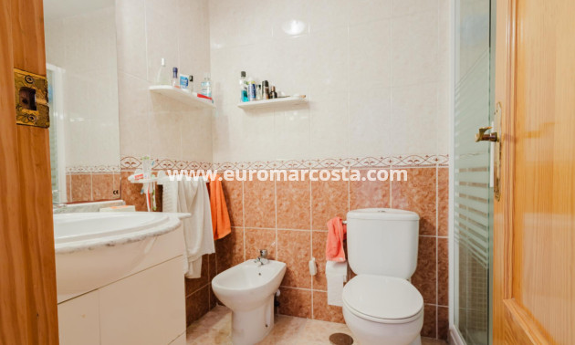 Objekte zum Wiederverkauf - Wohnung - Torrevieja - TORREVIEJA