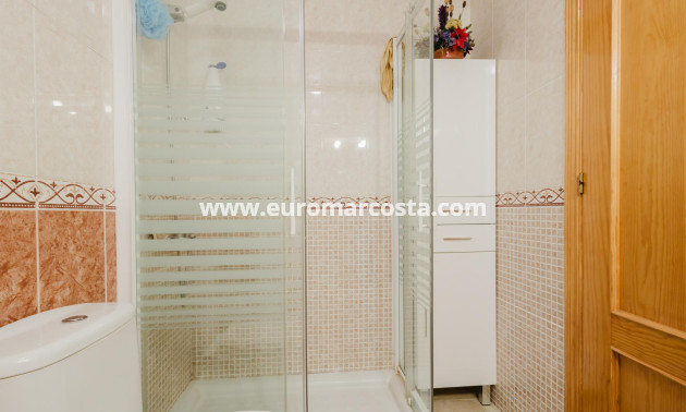Objekte zum Wiederverkauf - Wohnung - Torrevieja - TORREVIEJA