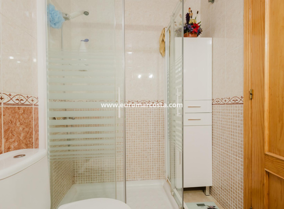 Objekte zum Wiederverkauf - Wohnung - Torrevieja - TORREVIEJA